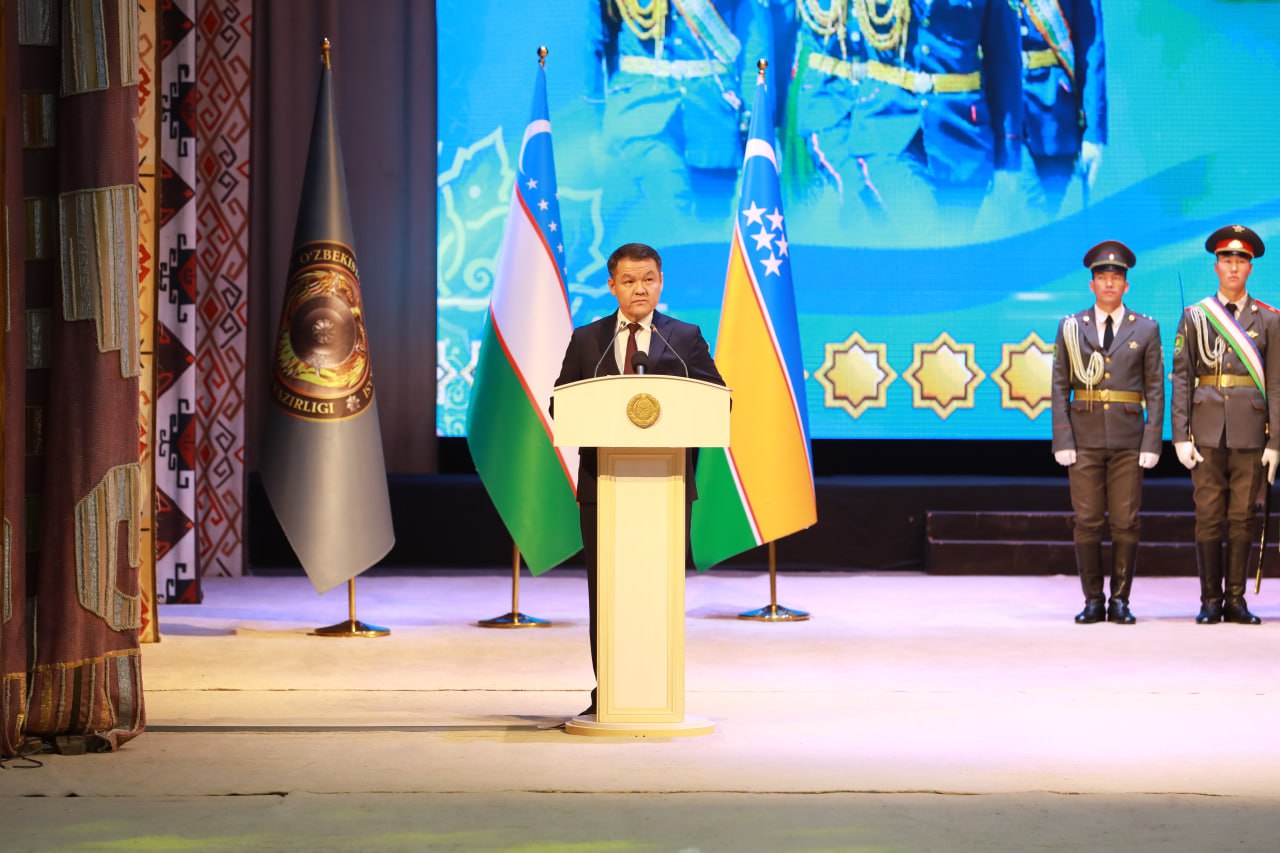 Ishki isler uyımları xızmetkerleri kúni múnásibeti menen bayram saltanatı ótkerildi