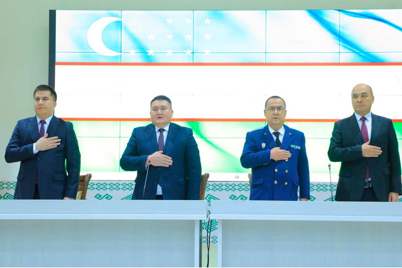 8-dekabr – Ózbekstan Respublikası Konstituciyası qabıl etilgen kún múnásibeti menen bayram ilajı ótkeridi