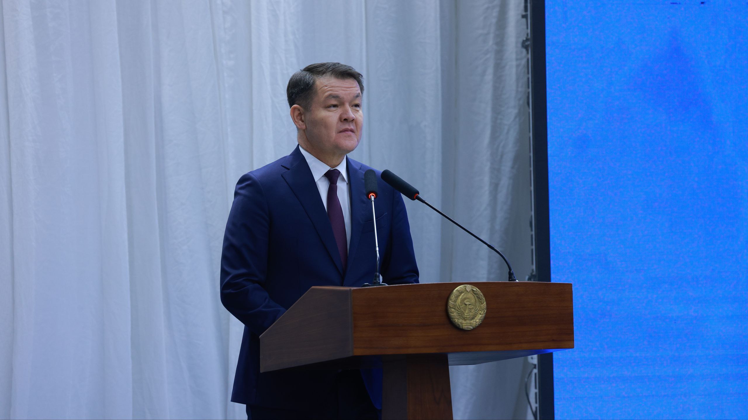 Talaba-yoshlar bilan uchrashuv