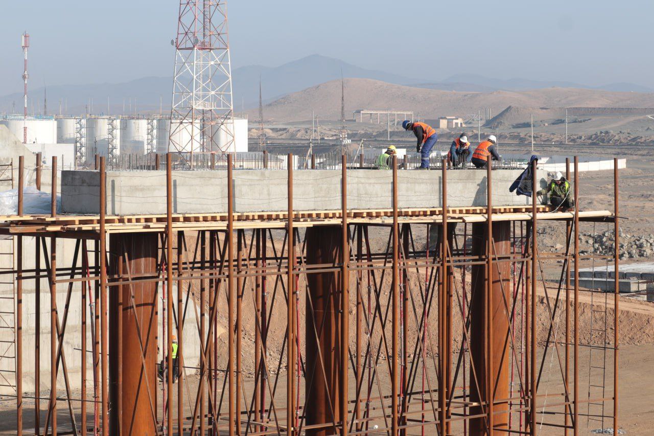 Xalqaro avtomobil yo‘lida yo‘l o‘tkazgichning qurilish ishlari davom etmoqda