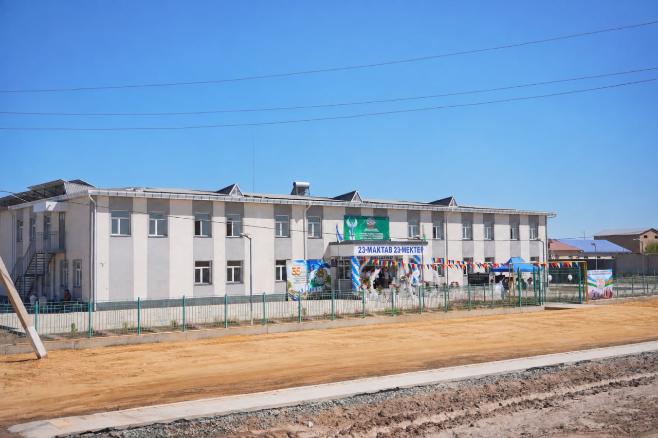 Ǵárezsizlik bayramı aldında jańa mektep ashıldı