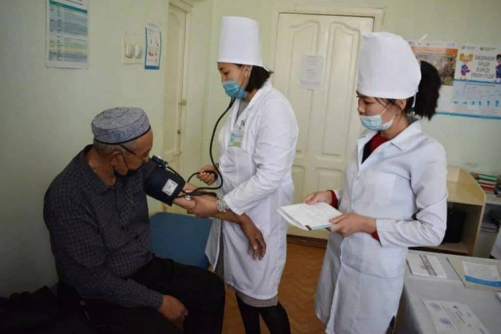 В Приаралье прививку получили 1765 граждан