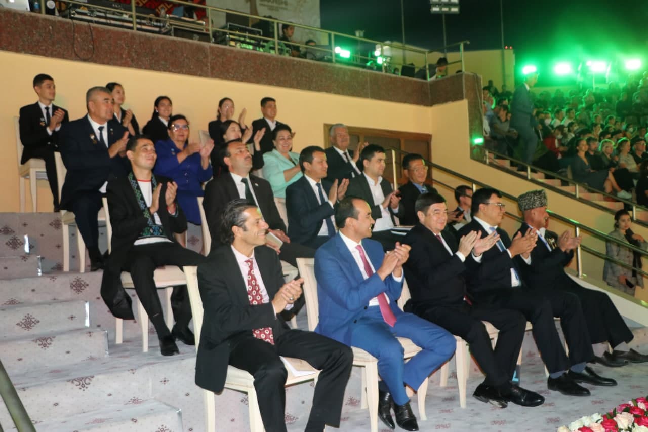Xalıqaralıq baqsıshılıq  kórkem óneri festivalınıń ashılıw máresimi bolıp ótti