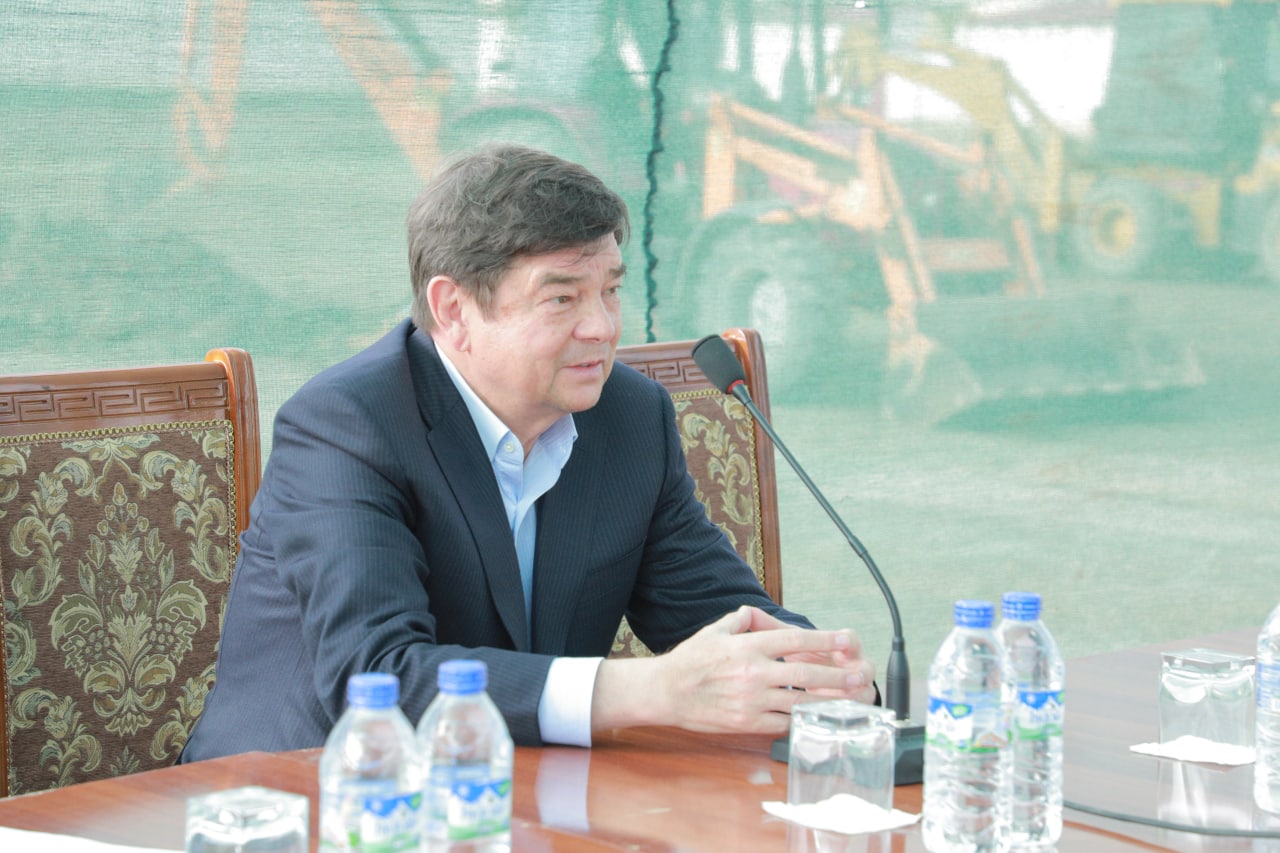 KEGEYLIDE «JAŃA ÓZBEKSTAN» TURAQ JAYLAR MASSIVINIŃ IRGE TASÍ QOYÍLDÍ