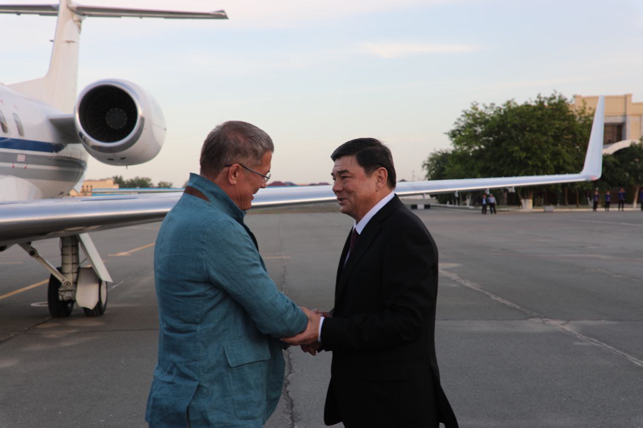 Башқуртстан делегациясы Қарақалпақстанда