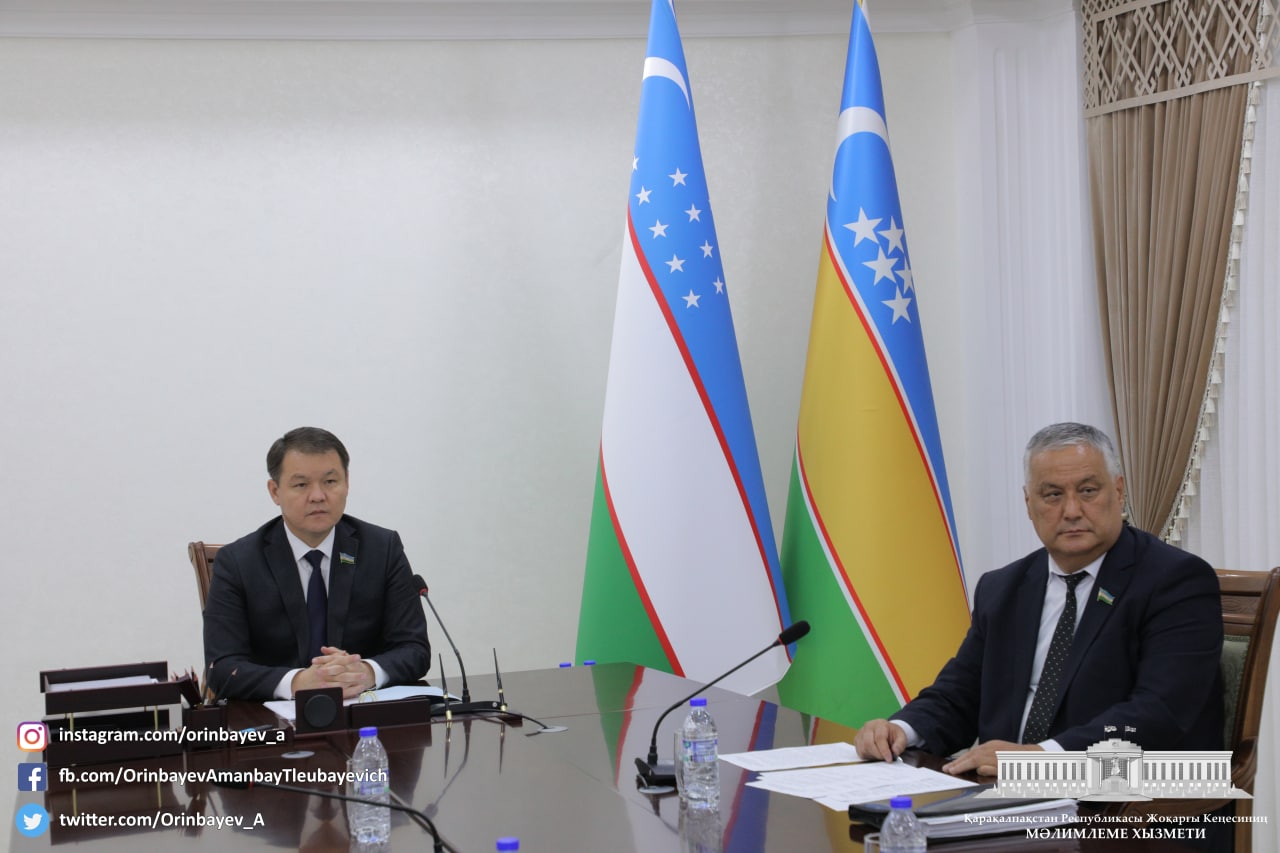 Qoraqalpog'iston Respublikasi Jo'qorg'i Kengesi Raisi Amanbay Orыnbaev O'zbekiston Respublikasi Oliy Majlisi Senati va Qozog'iston Respublikasi Parlamenti Senati o'rtasidagi hamkorlik bo'yicha komissiyaning uchinchi yig'ilishida ishtirok etdi