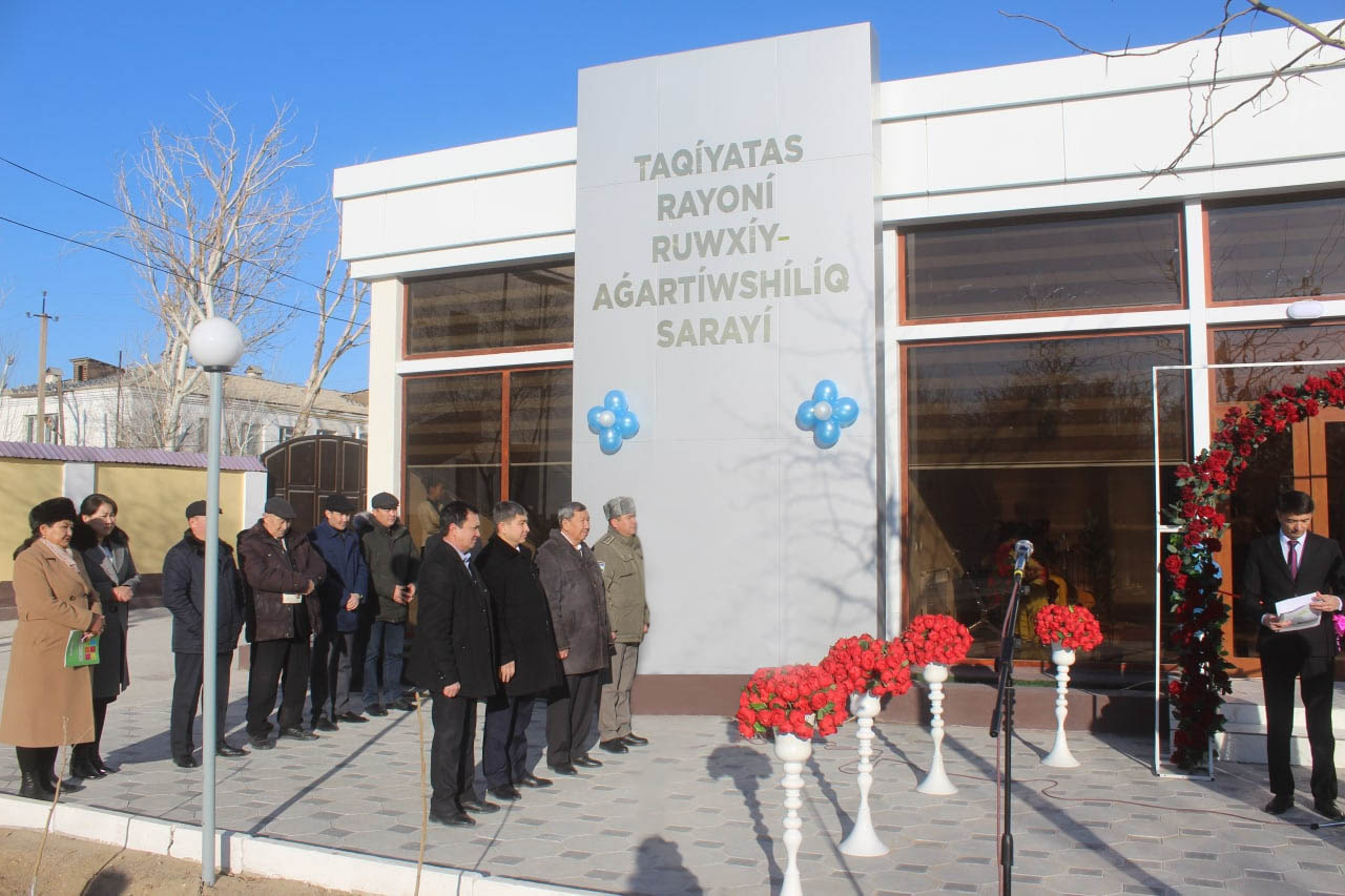 Taqıyatas rayonında ruwxıylıq hám aǵartıwshılıq sarayı paydalanıwǵa tapsırıldı