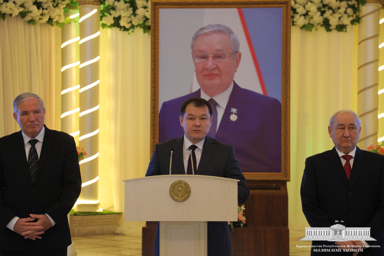 Ózbekstan Qaharmanı, siyasiy isker, mámleketlik ǵayratker Musa Tajetdinovich Erniyazovtıń 75 jıllıq yubileyi keń túrde belgilendi