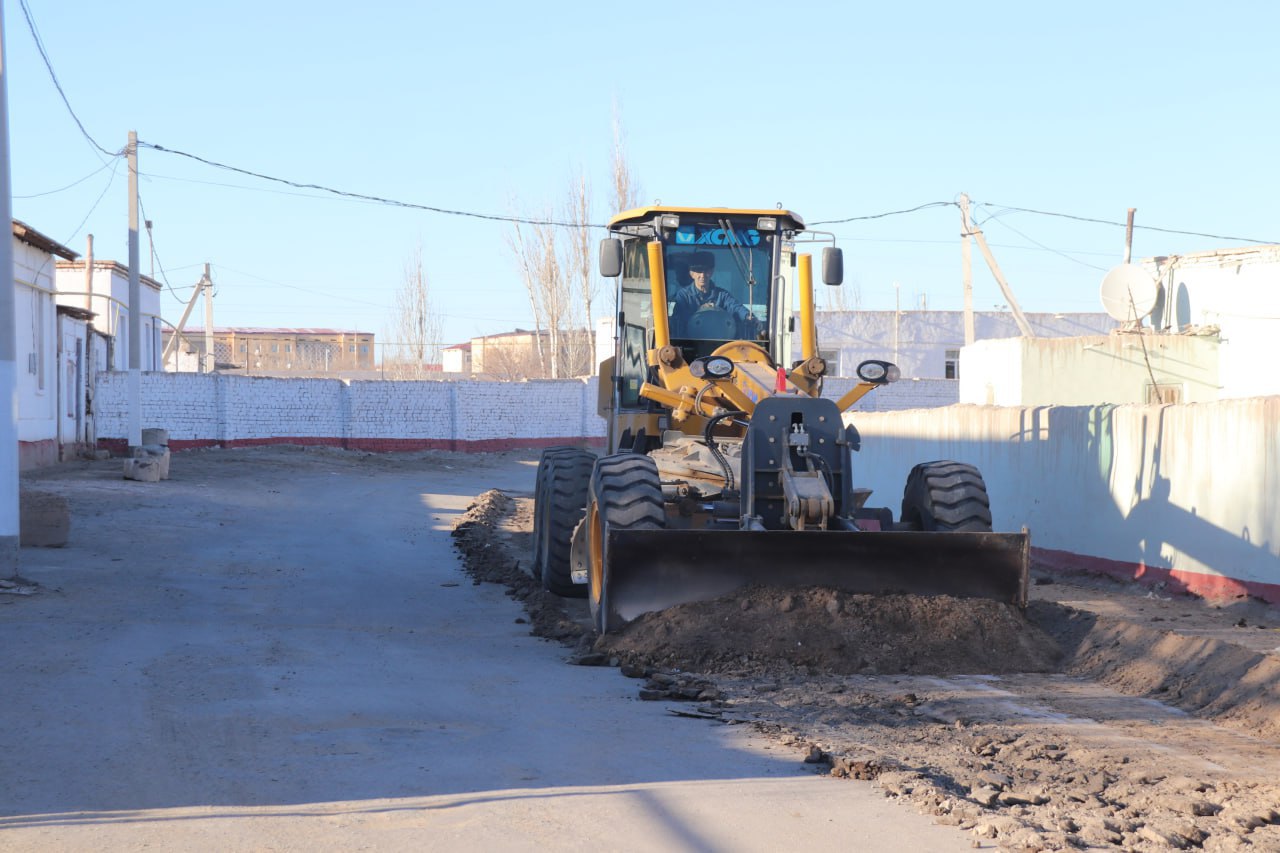 Nókis qalasınıń ishki xojalıq jollarında qurılıs jumısları baslandı