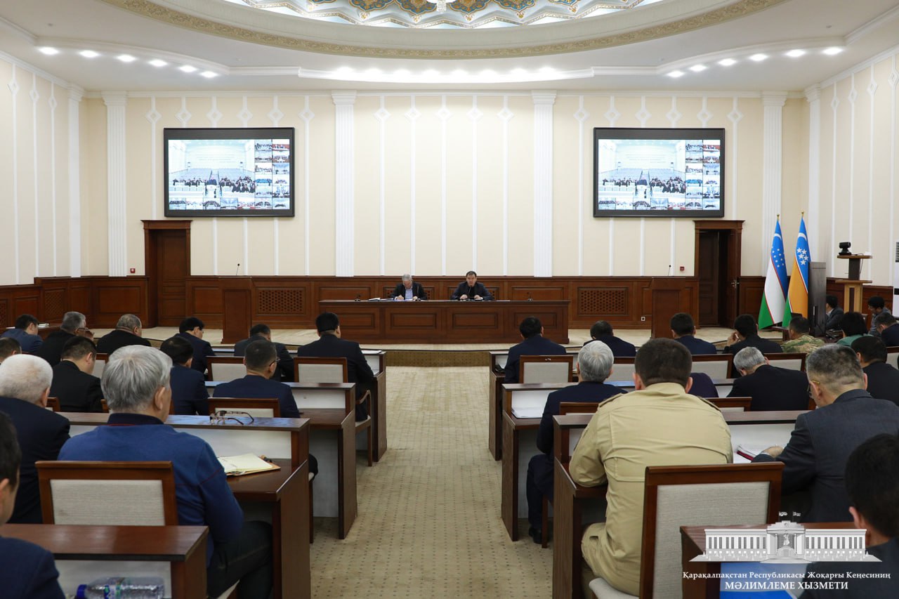 Joqarǵı Keńes Baslıǵı basshılıǵında gezektegi keńeytilgen apparat májilisi ótkerildi