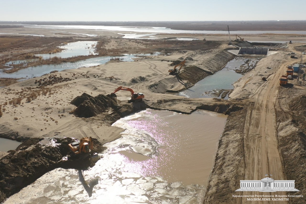 Respublikamızdıń egislik maydanların suw menen támiyinlewshi “Oń jaǵalıq” kanalına suw ashıldı