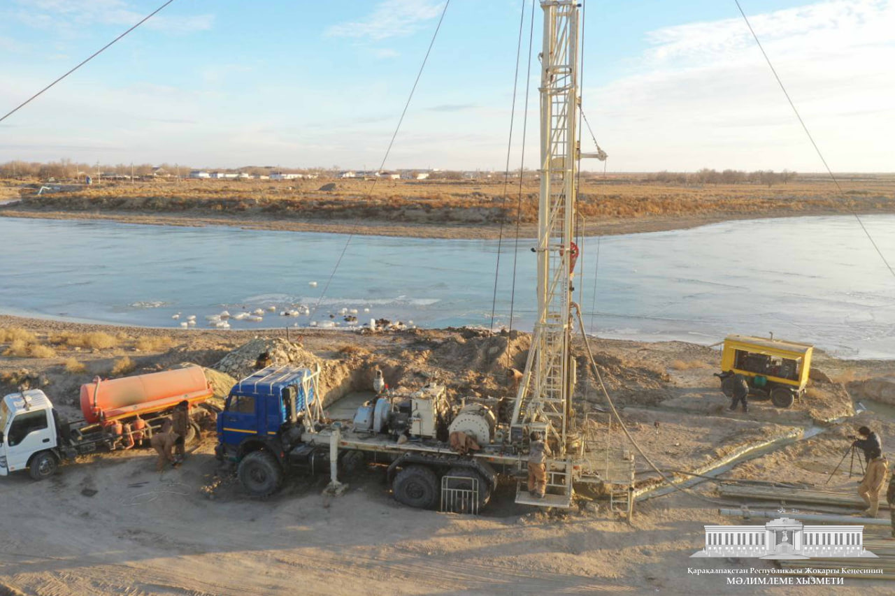 Respublikamızdıń alıs aymaqların suw menen támiyinlew jumısları Joqarǵı Keńes Baslıǵınıń qadaǵalawında