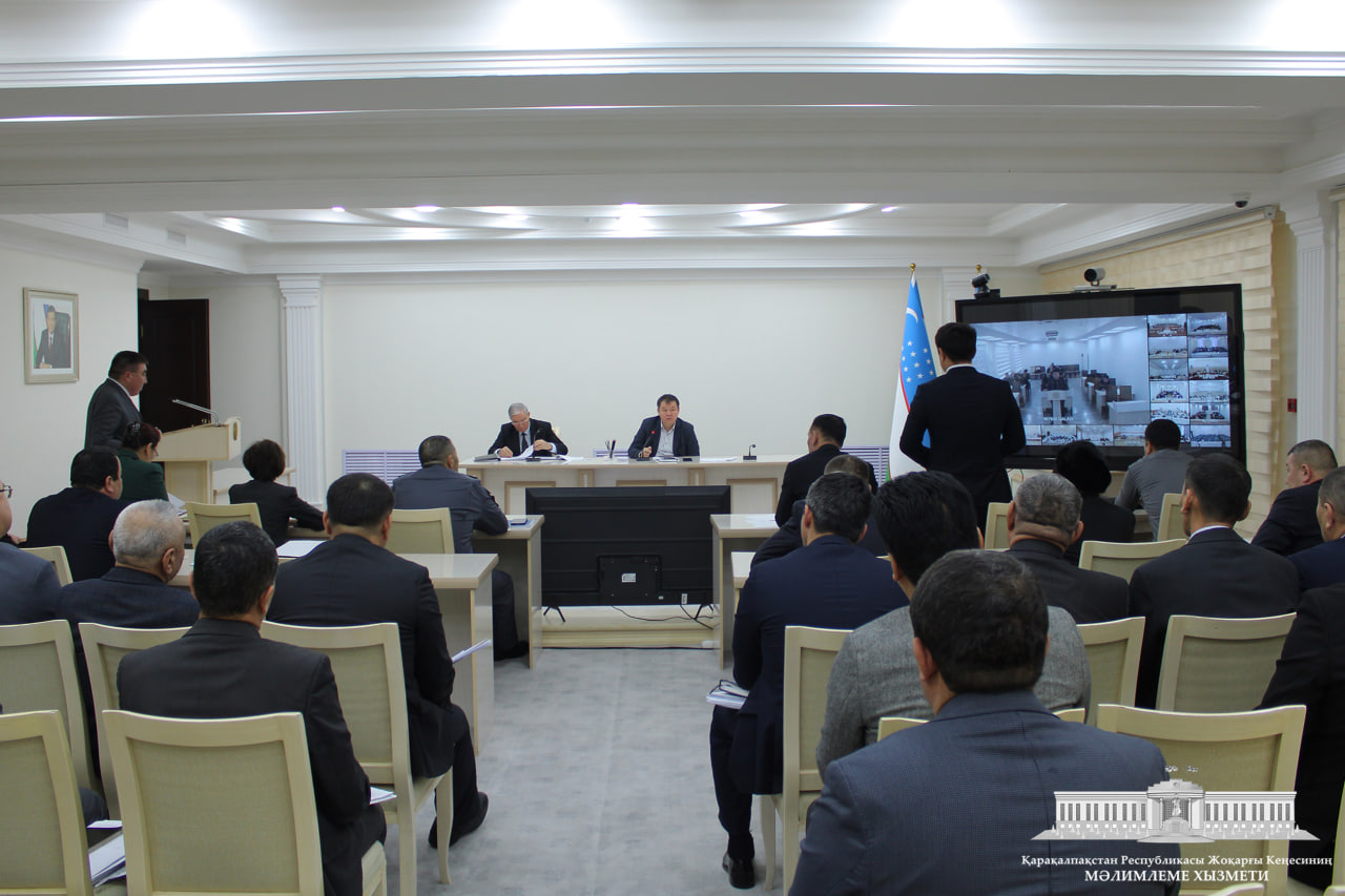 Joqarǵı Keńes Baslıǵı bilimlendiriw tarawına arnalǵan videoselektor májilisin ótkerdi