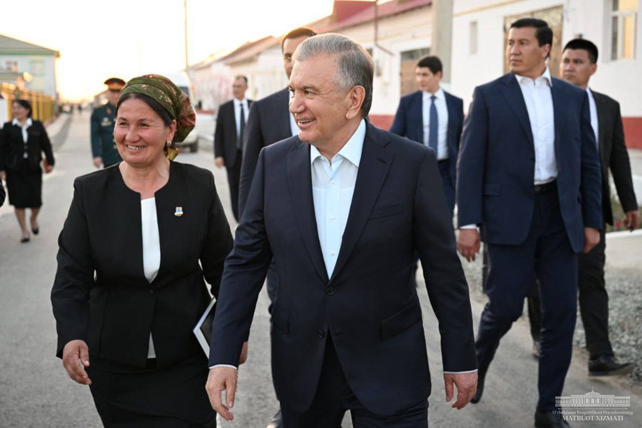 Prezident Nukusdagi mahallada mehmon bo'ldi