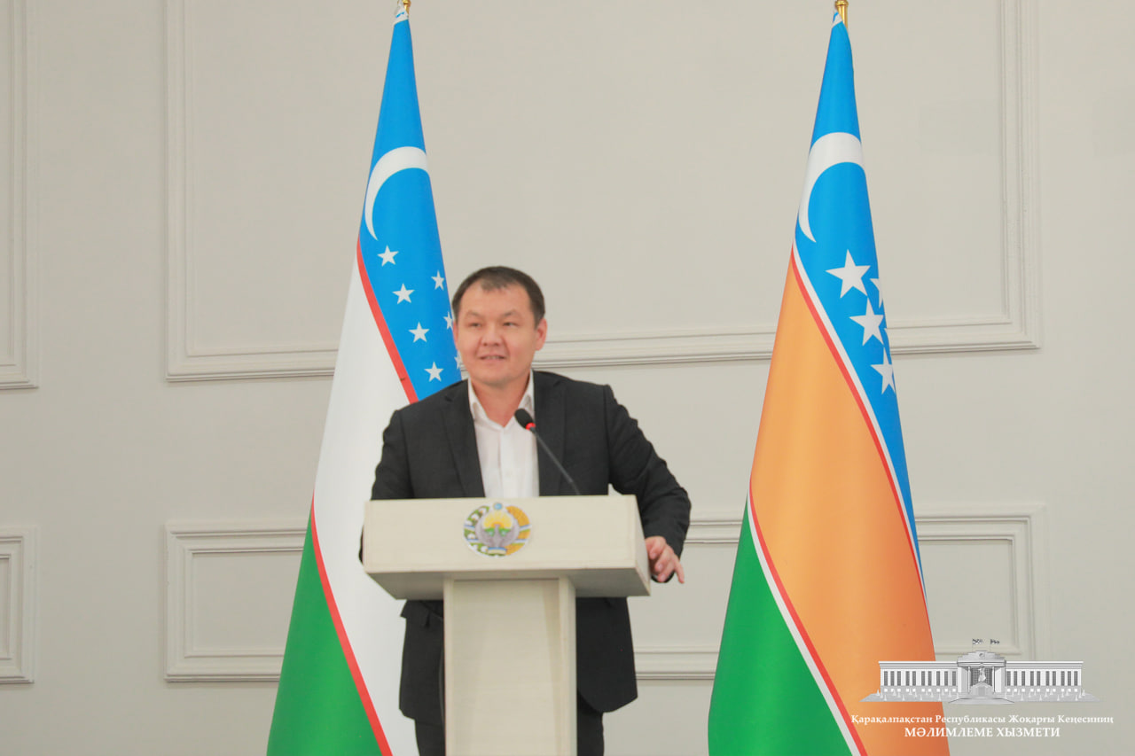 Joqarǵı Keńes Baslıǵı Qaraózek rayonı xalqınıń abadan turmısın támiyinlew baǵdarında ámelge asırılıwı tiyis wazıypalardı belgilep aldı