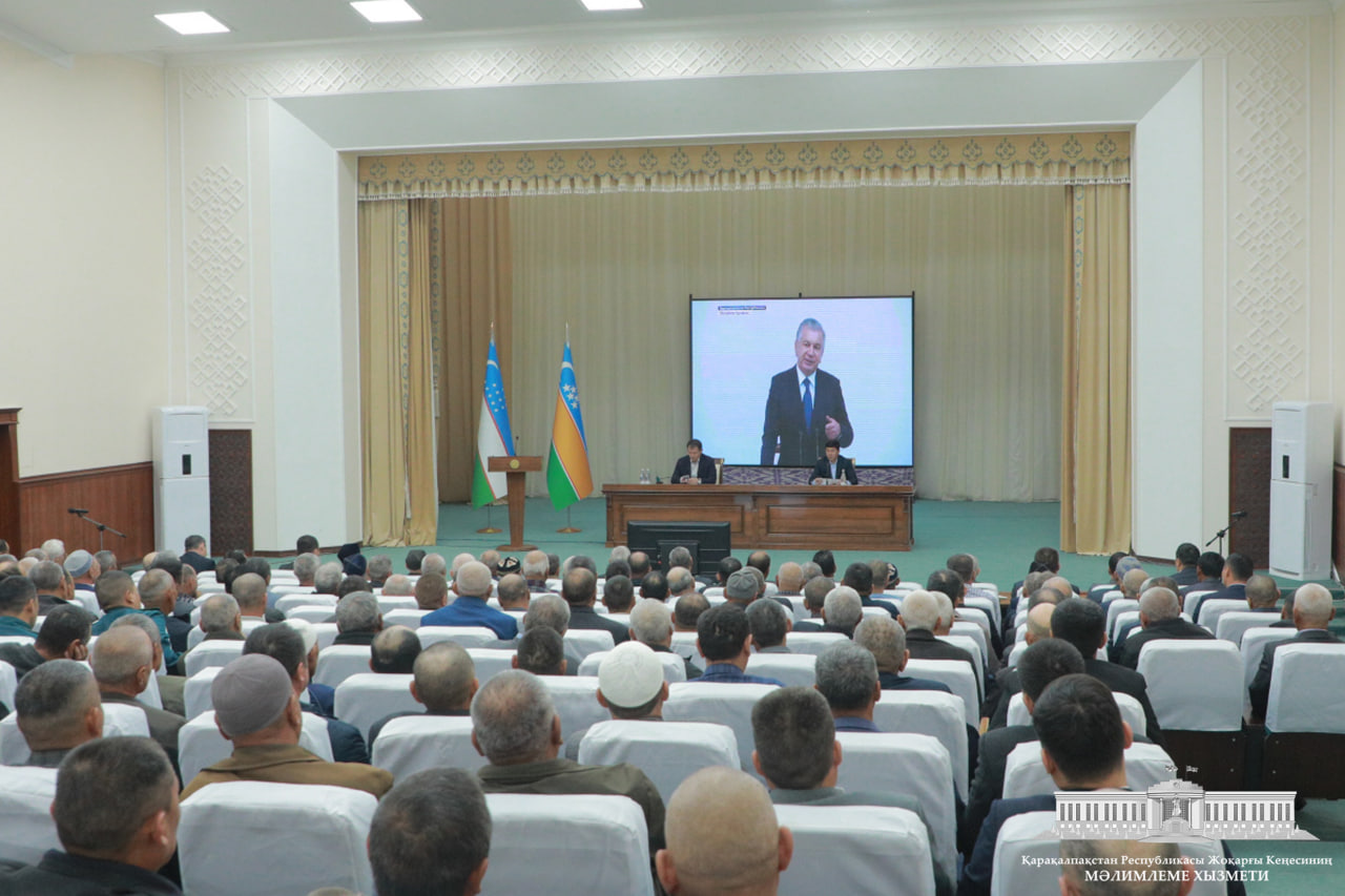 Moynaq rayonınıń kóshe biyleri menen Joqarǵı Keńes Baslıǵı jaqınnan pikirlesti