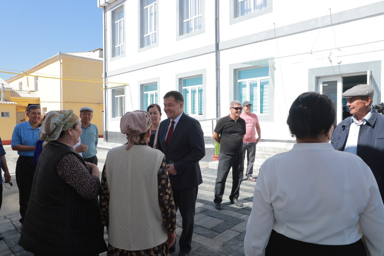 Referendumǵa dawıs beriw dawam etpekte