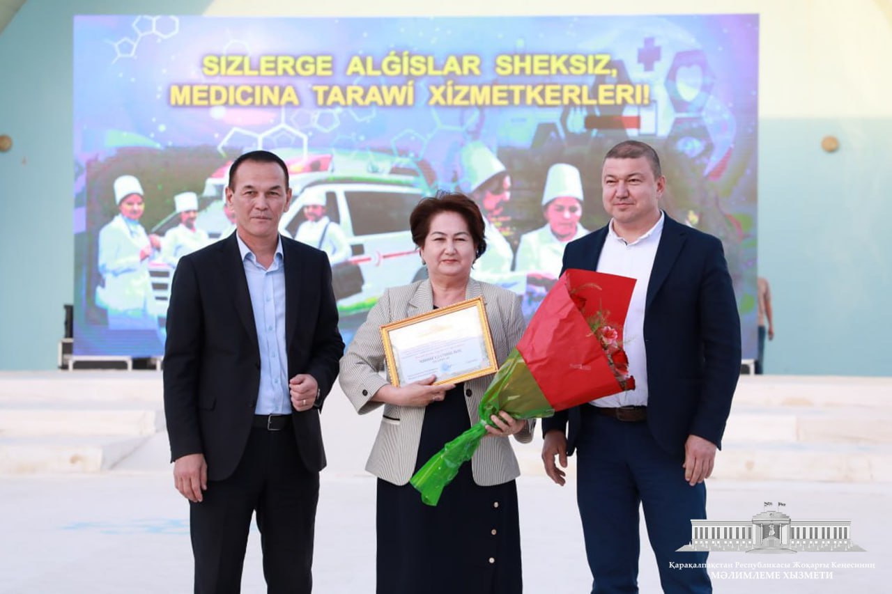 Medicina tarawı xızmetkerleri ushın koncert baǵdarlaması shólkemlestirildi