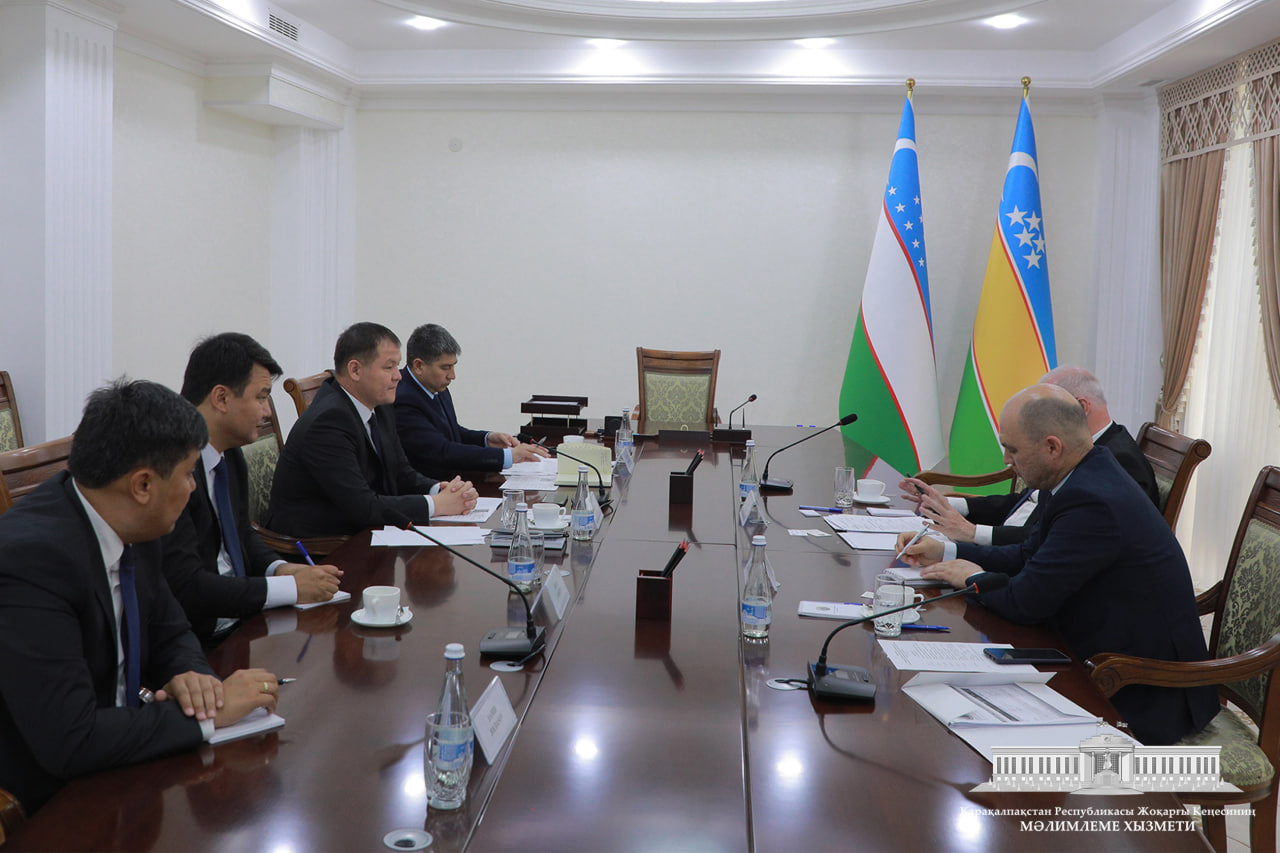 Qaraqalpaqstan Respublikası Joqarǵı Keńesiniń Baslıǵı Amanbay Orınbaev Germaniya Federativ Respublikasınıń Ózbekstandaǵı ayrıqsha hám tolıq huqıqlı elshisi menen ushırastı