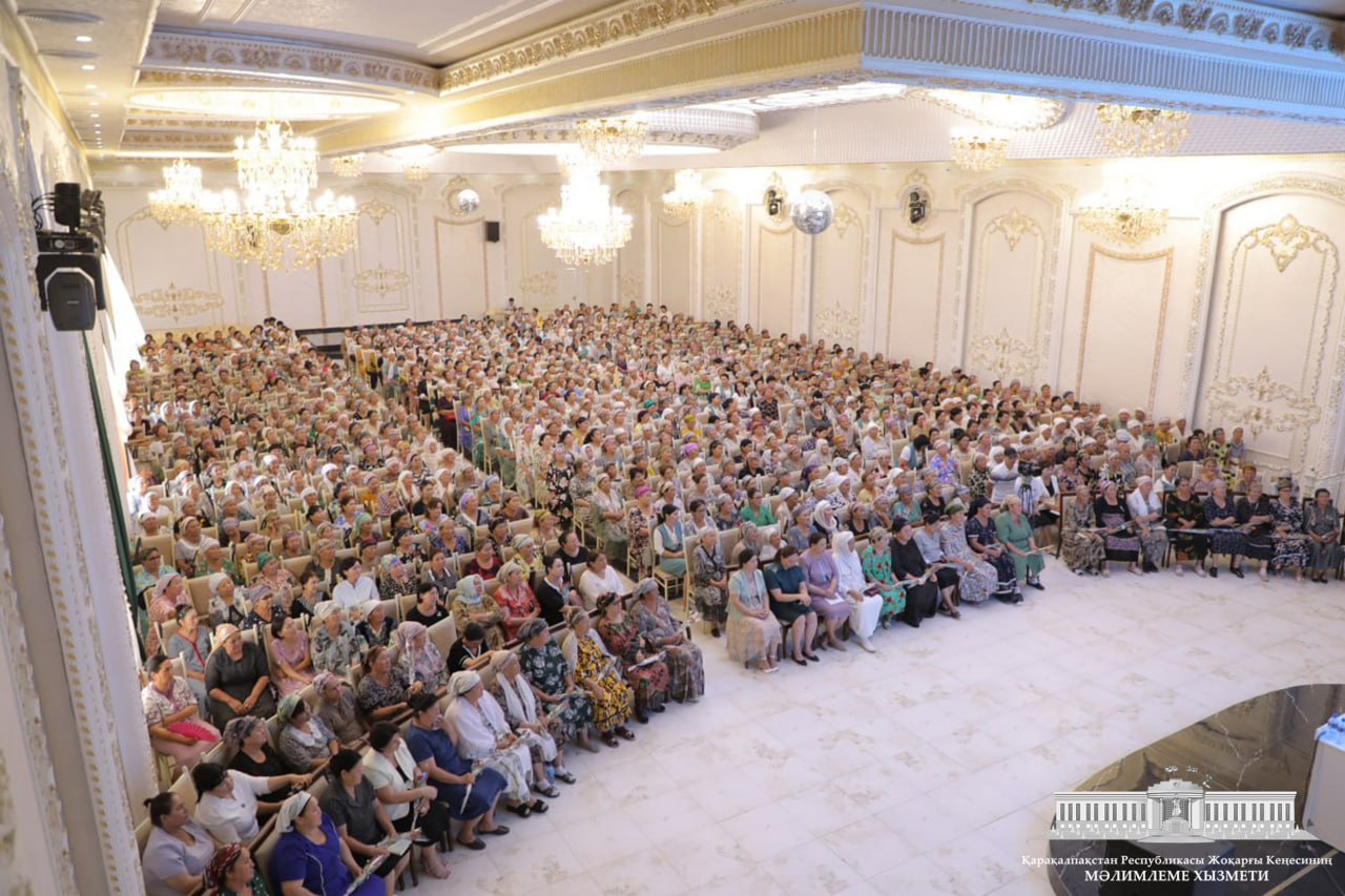 Мәҳәллелердеги белсенди ҳаяллар менен жақыннан пикирлесилди