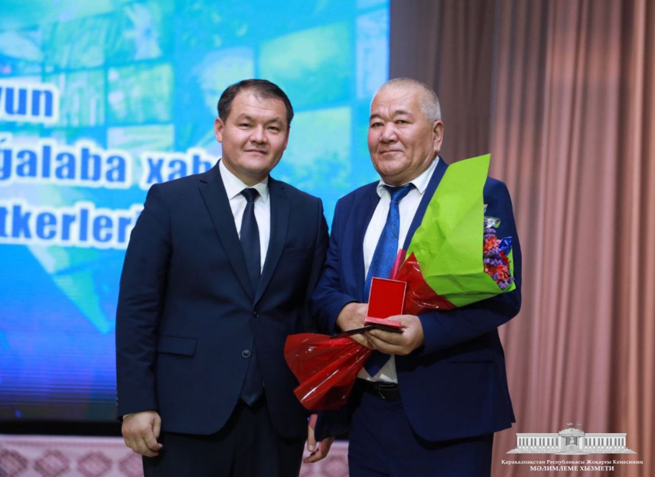 Baspasóz hám ǵalaba xabar quralları xızmetkerleri kúni keń túrde belgilendi