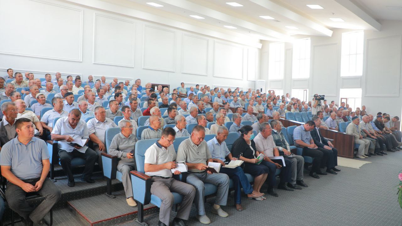 Qaraózek rayonındaǵı kóshe biyleri menen ushırasıw bolıp ótti