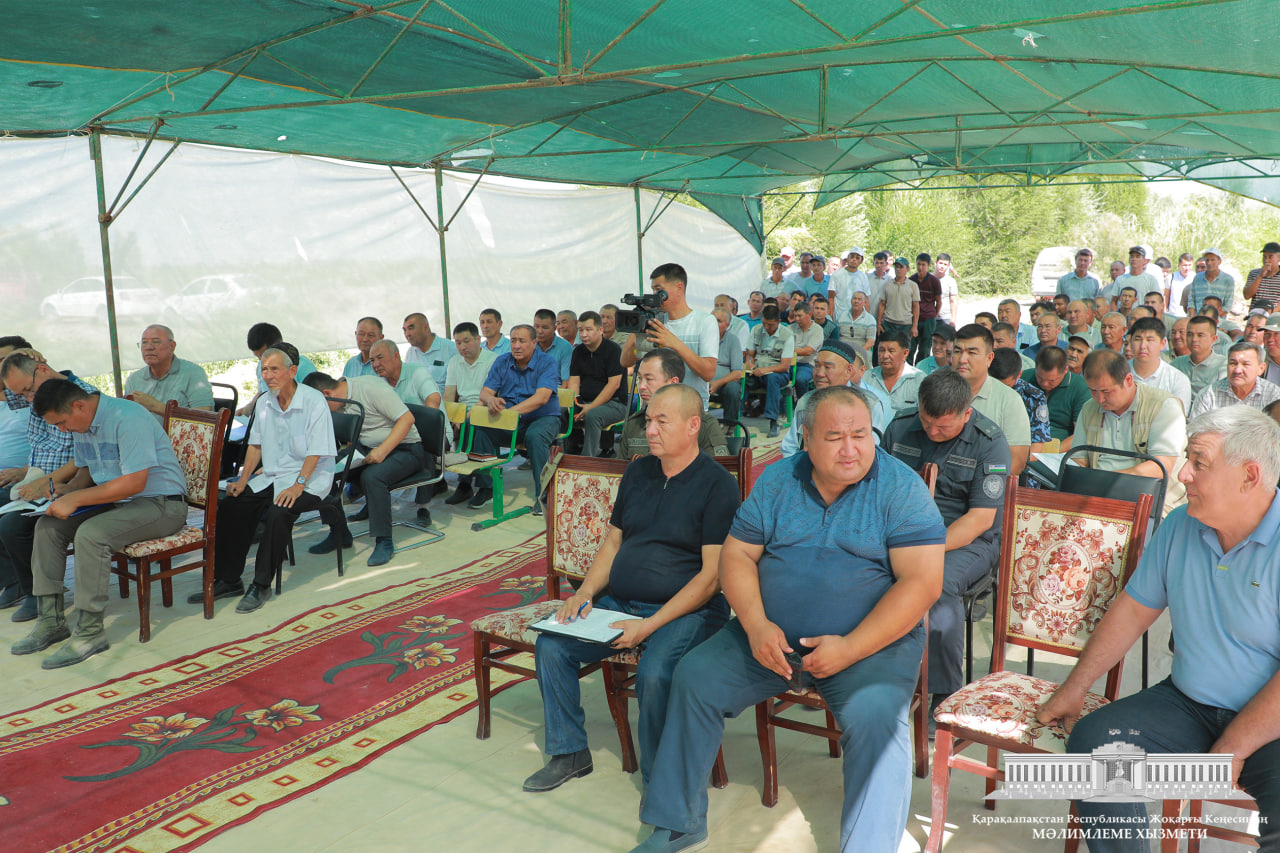 Qaraózek rayonında ǵálle egiw boyınsha kórgizbeli seminar ótkerildi