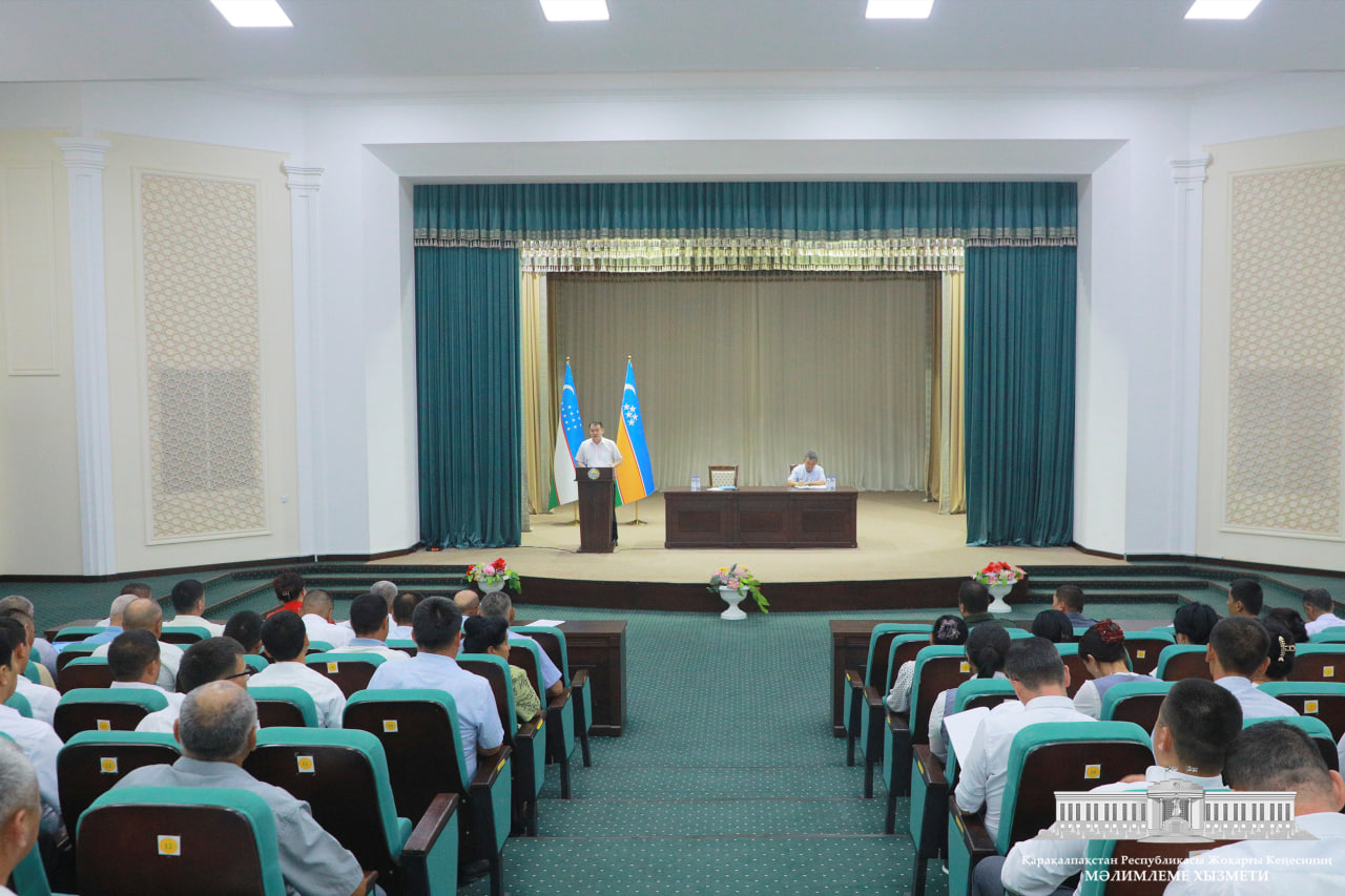 Taxtakópir rayonın rawajlandırıw baǵdarında ámelge asırılǵan jumıslar sın kóz-qarasta talqılandı