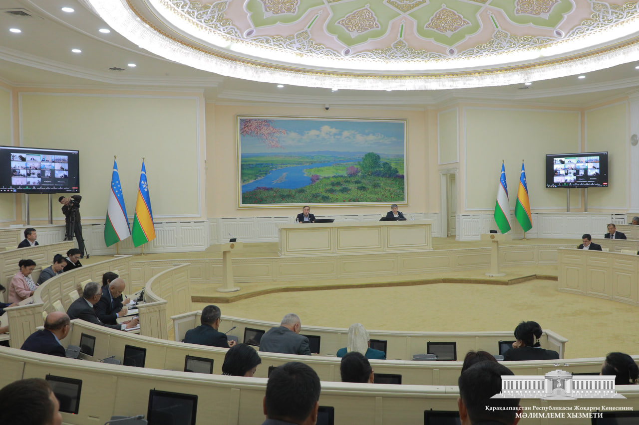 Áhmiyetli máseleler qarap shıǵıldı