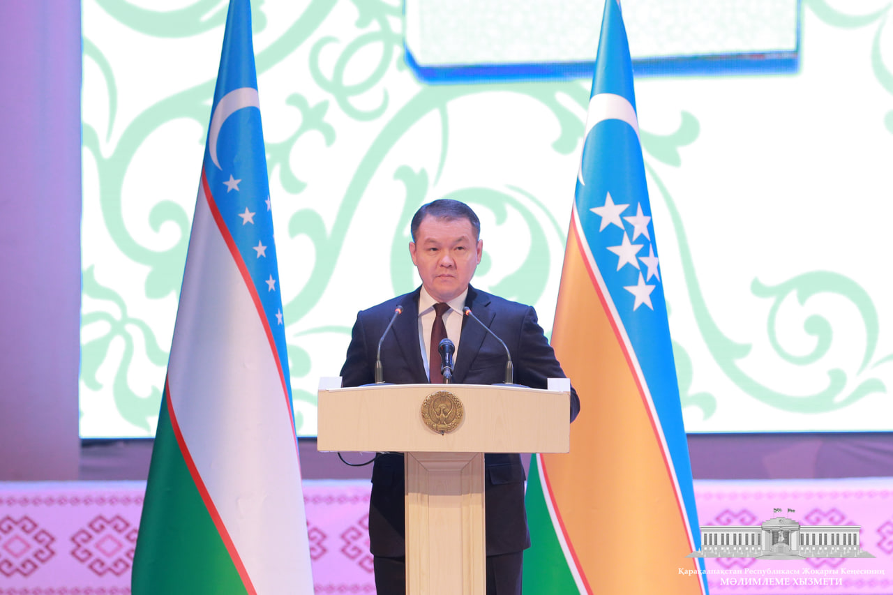 Ózbekstan Respublikası Konstituciyası qabıl etilgeniniń 31 jıllıǵı keń túrde belgilendi