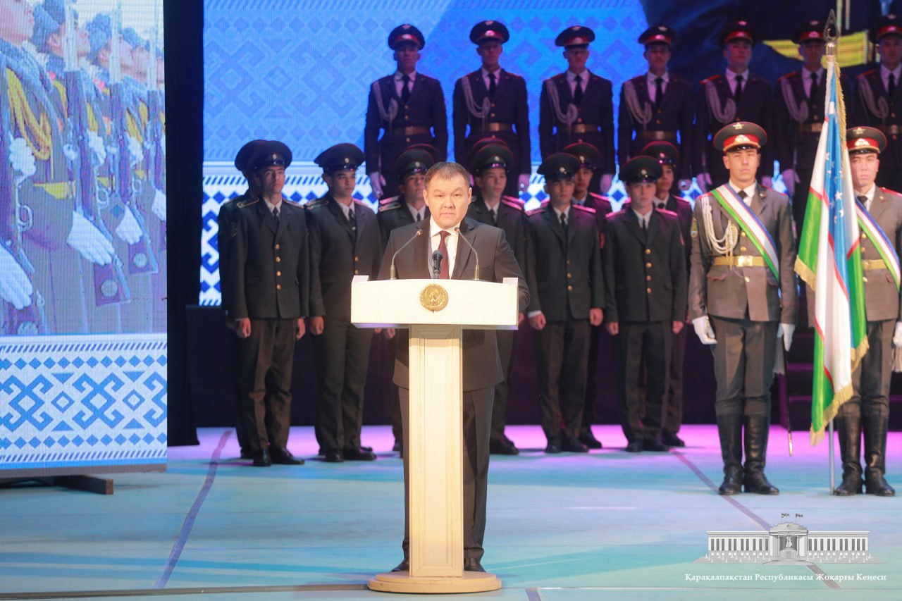 Watan qorǵawshıları kúni múnásibeti menen bayram saltanatı bolıp ótti