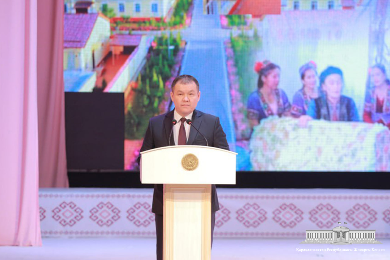 «Мәҳәлле системасы хызметкерлери күни» мүнәсибети менен салтанатлы байрам кешеси болып өтти