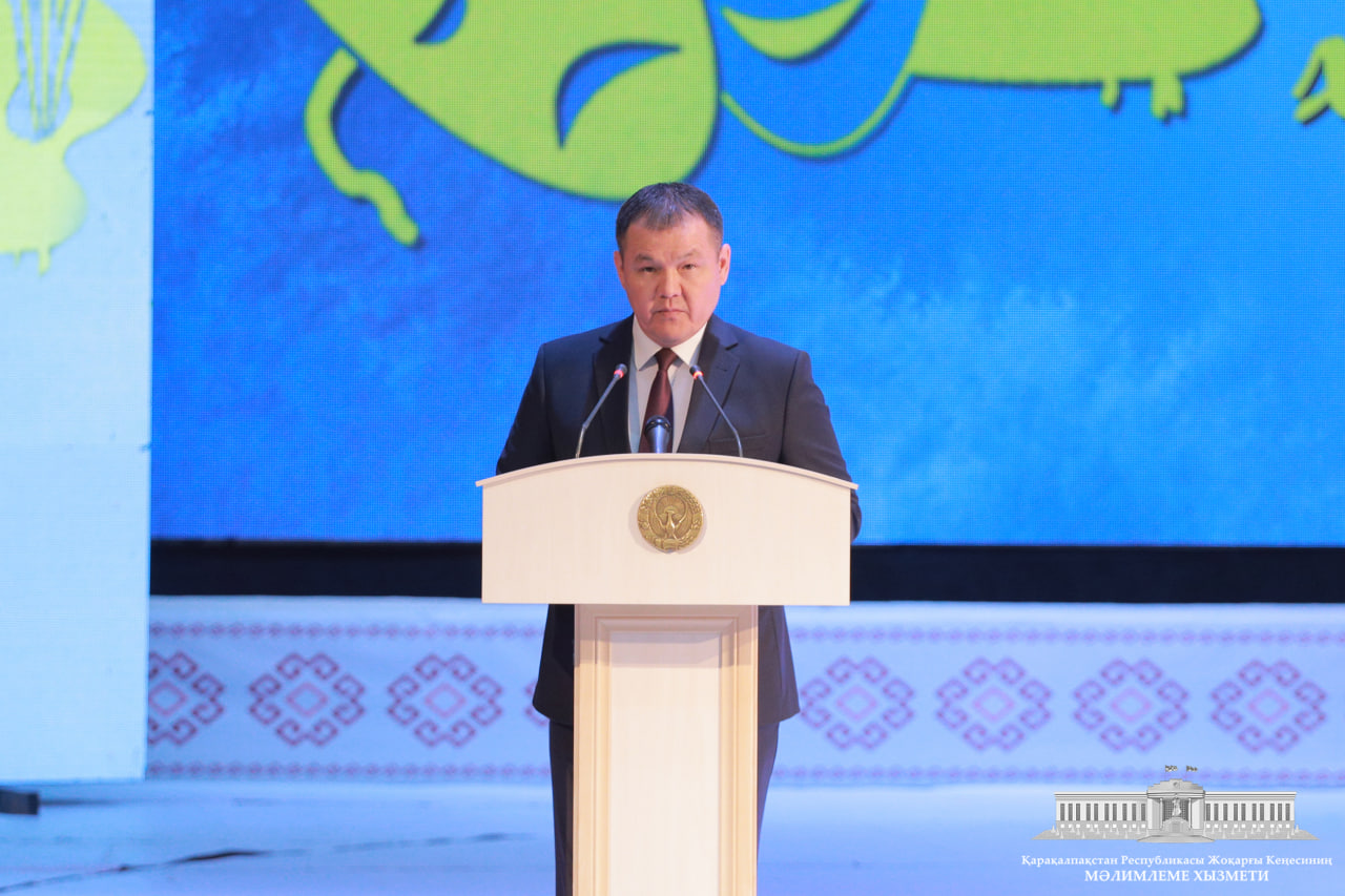 “Мәденият ҳəм көркем өнер хызметкерлери күни" мүнәсибети менен байрам салтанаты өткерилди