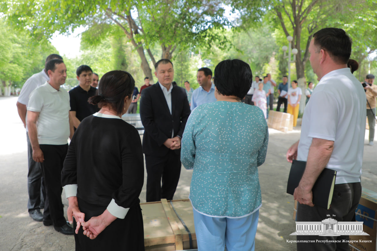 Ҳаяллар ҳәм жаслар дәптеринде дизимде турған ҳаял-қызларға субсидия тийкарында әсбап-үскенелер тапсырылды