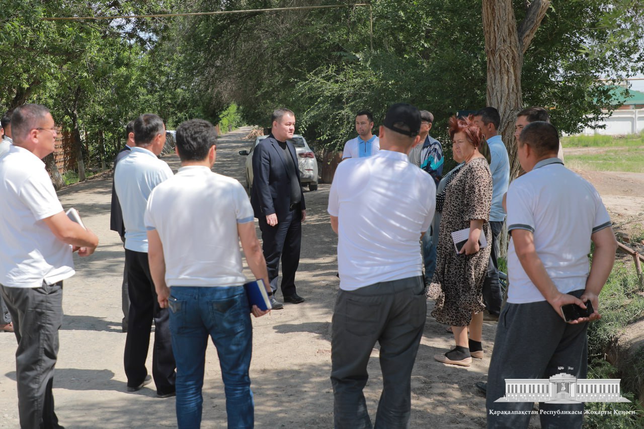 Жоқарғы Кеңес Баслығы Шымбай районында пуқаралар менен жақыннан пикирлести