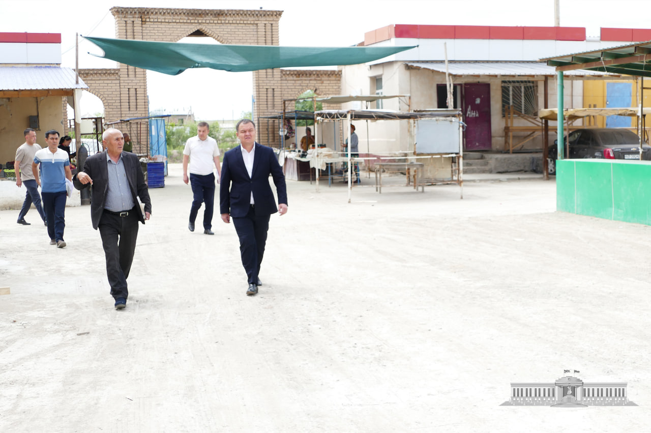 Жоқарғы Кеңес Баслығы Шоманай дийқан базарын көзден өткерди