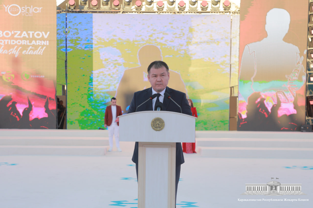 «Жаслар ҳаўазы» фестивалының ашылыў салтанаты болып өтти