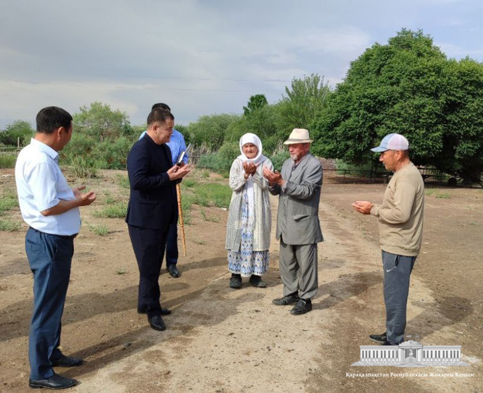 Жоқарғы Кеңес Баслығы Шымбай районындағы бир қатар пуқаралар менен жақыннан пикирлести