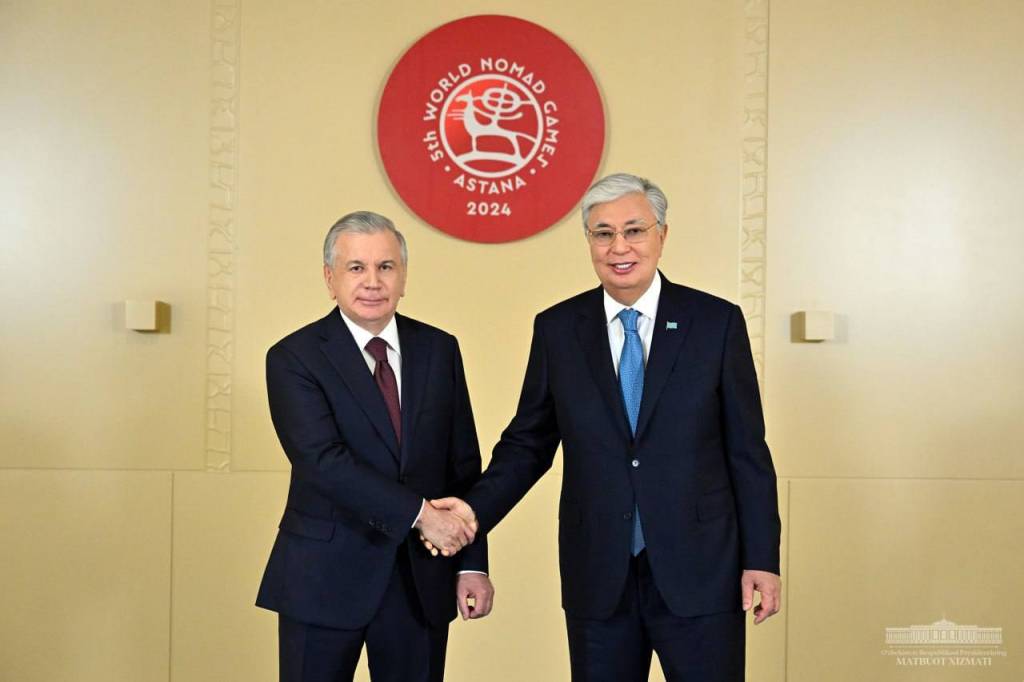 Өзбекстан президенти пүткил жер жүзилик көшпелилер ойынларының ашылыў мәресиминде қатнасты