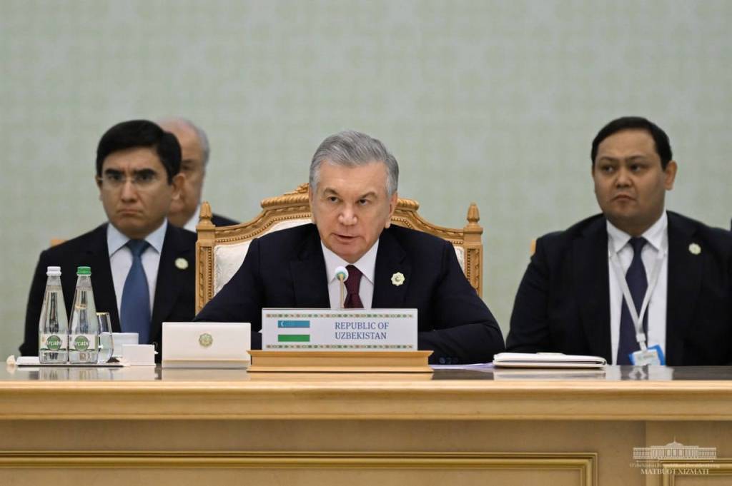 Дүньяны жақсылық, дослық, бирге ислесиў, мийрим-шәпәәт ҳәм адамгершилик қутқарады