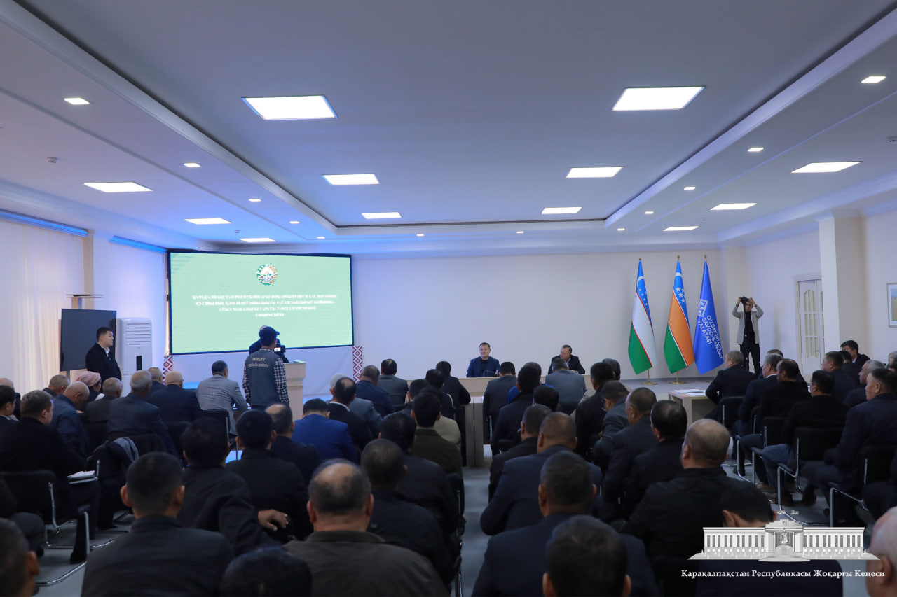 Joqarǵı Keńes Baslıǵı sharwashılıq fermer xojalıqları basshıları menen ushırastı