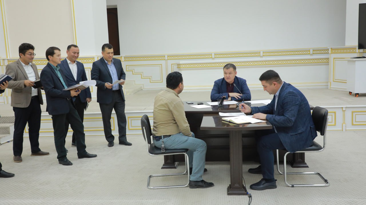 Жоқарғы Кеңес Баслығы Төрткүл, Елликқала ҳәм Беруний районларындағы исбилерменлер менен ушырасты