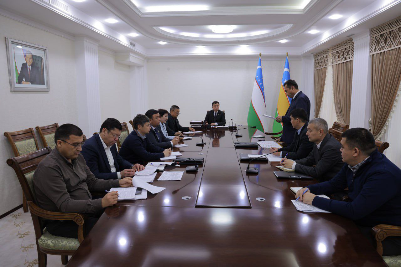 Joqarǵı Keńestiń Byudjet, ekonomikalıq reformalar, investiciyalar hám innovaciya máseleleri komitetiniń májilisi ótkerildi