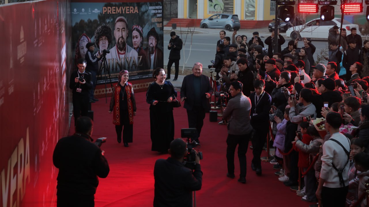 «Әжинияз» кѳркем-публицистикалық фильминиң премьерасы өткерилди