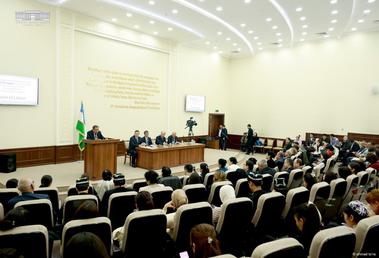 Ташкент қаласында Қарақалпақ тилине мәмлекетлик тил бийлиги берилген күн кең түрде белгиленди