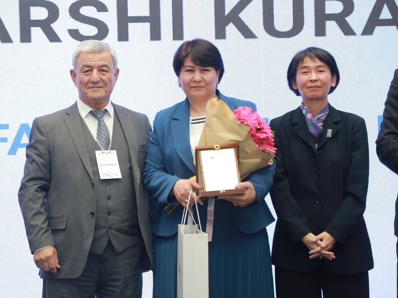 "Eń belsendi korrupciyaǵa qarsı gúresiw aymaqlıq keńesi" sıpatında Qaraqalpaqstan Respublikası aymaqlıq keńesi tán alındı