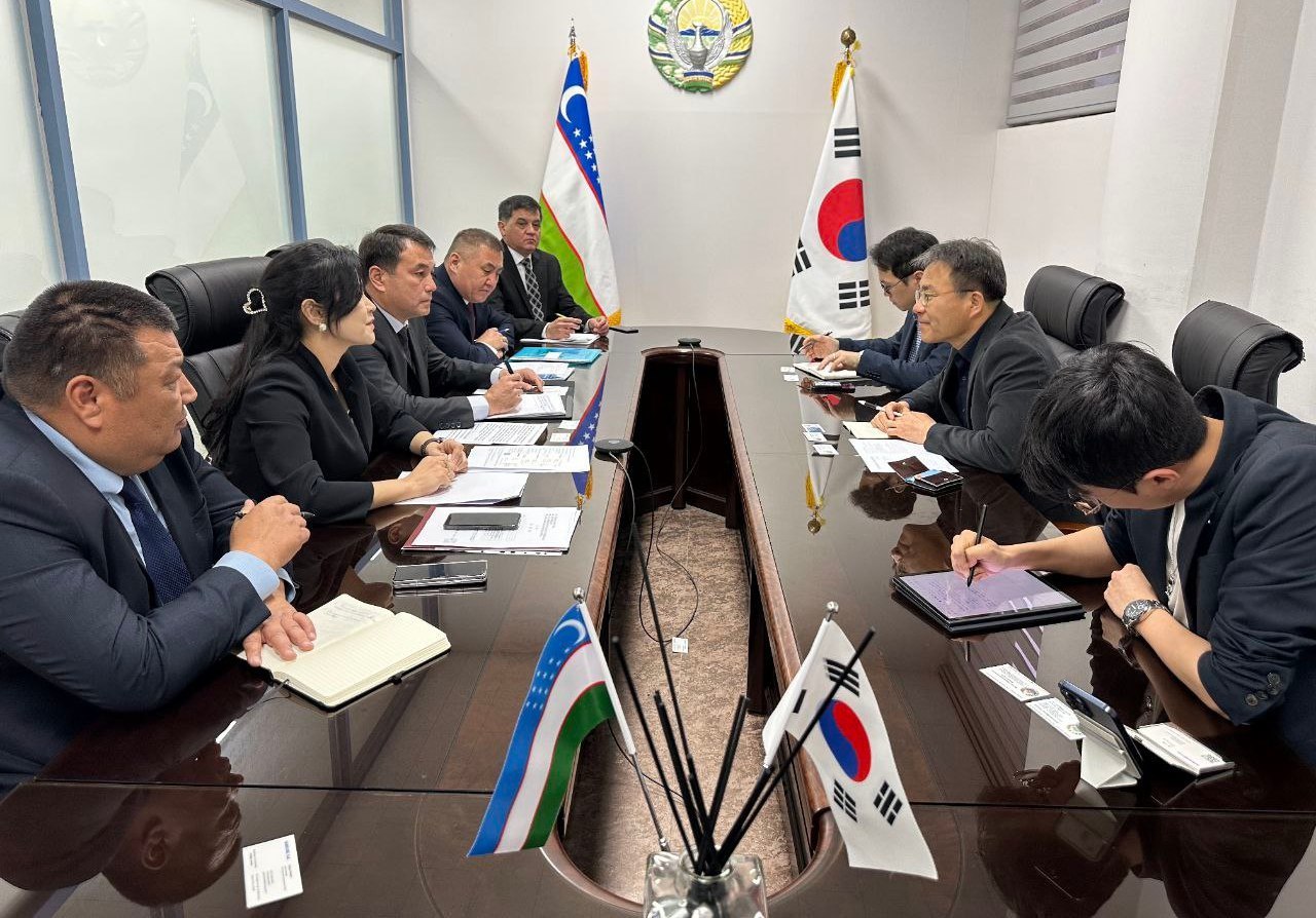 Samsung kompaniyasi vakillari bilan muzokaralar olib borildi